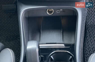 Внедорожник / Кроссовер Volvo C40 Recharge 2022 в 