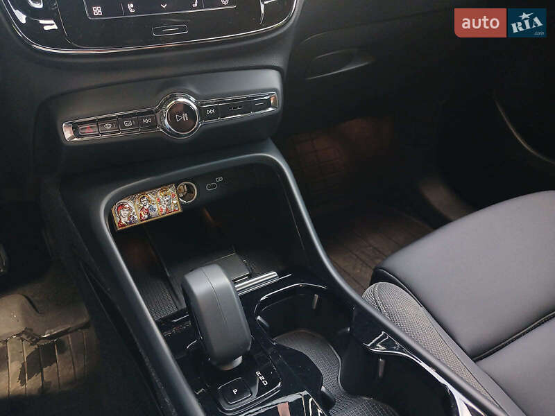 Внедорожник / Кроссовер Volvo C40 Recharge 2022 в Киеве