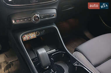 Внедорожник / Кроссовер Volvo C40 Recharge 2022 в 