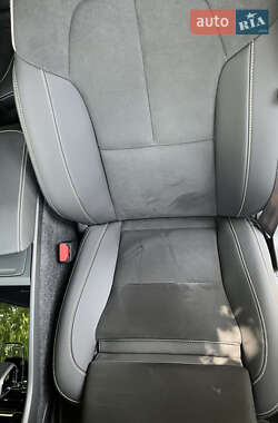 Позашляховик / Кросовер Volvo C40 Recharge 2022 в 