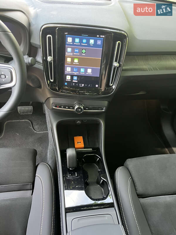 Внедорожник / Кроссовер Volvo C40 Recharge 2022 в Ровно