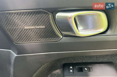 Позашляховик / Кросовер Volvo C40 Recharge 2022 в 