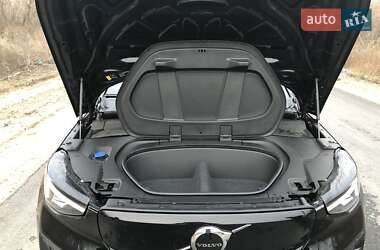 Внедорожник / Кроссовер Volvo C40 Recharge 2022 в 