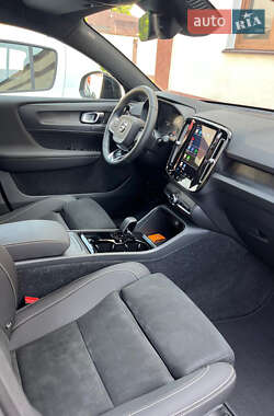 Внедорожник / Кроссовер Volvo C40 Recharge 2022 в 