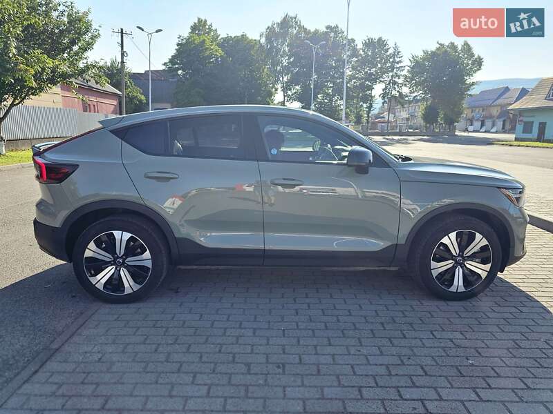 Внедорожник / Кроссовер Volvo C40 Recharge 2023 в Сваляве