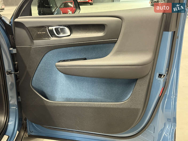 Позашляховик / Кросовер Volvo C40 Recharge 2022 в Володимирі