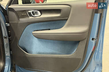 Внедорожник / Кроссовер Volvo C40 Recharge 2022 в 