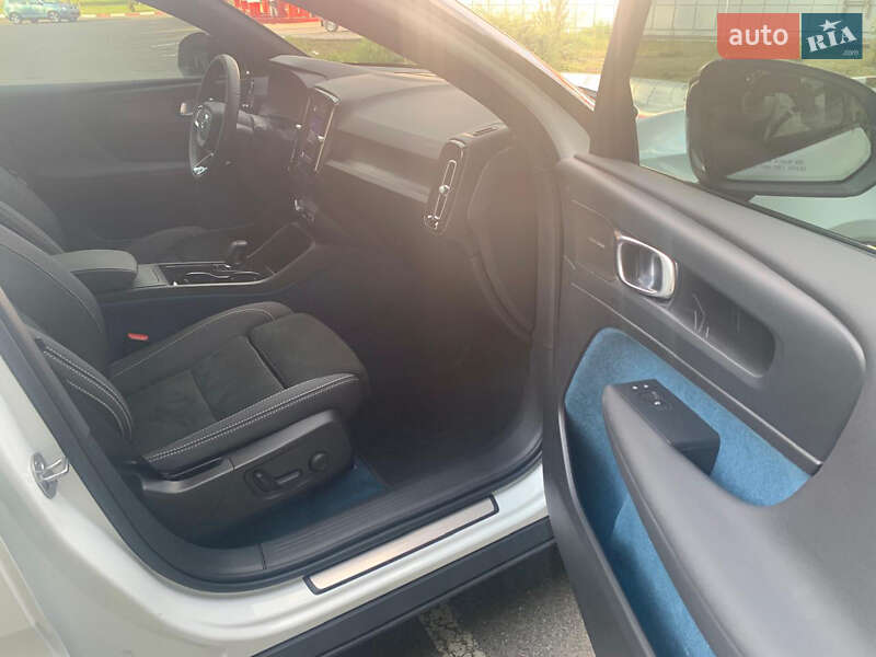 Внедорожник / Кроссовер Volvo C40 Recharge 2023 в Львове