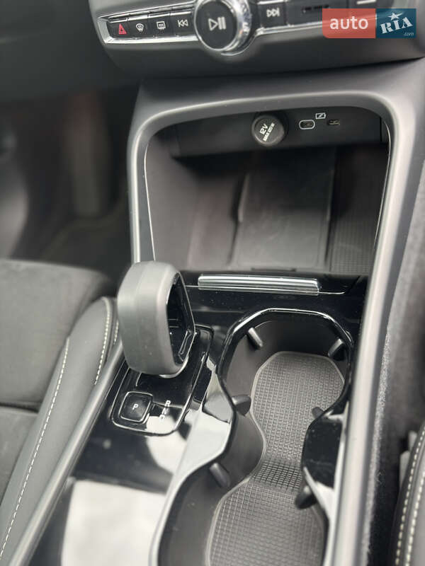 Внедорожник / Кроссовер Volvo C40 Recharge 2022 в Киеве