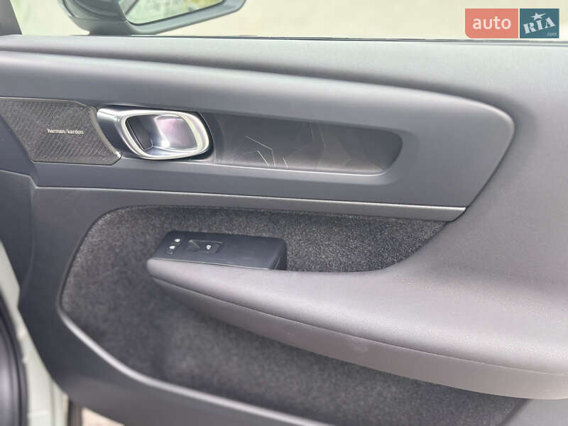 Внедорожник / Кроссовер Volvo C40 Recharge 2022 в Киеве