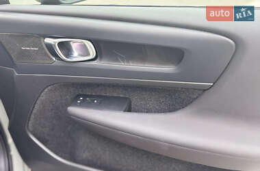 Внедорожник / Кроссовер Volvo C40 Recharge 2022 в 