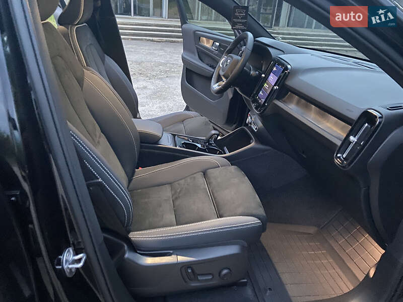 Внедорожник / Кроссовер Volvo C40 Recharge 2023 в Ивано-Франковске