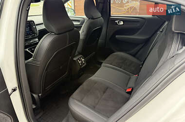 Внедорожник / Кроссовер Volvo C40 Recharge 2023 в 