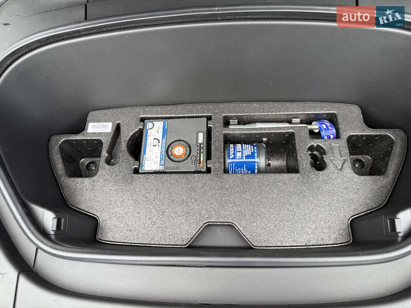 Внедорожник / Кроссовер Volvo C40 Recharge 2023 в Киеве