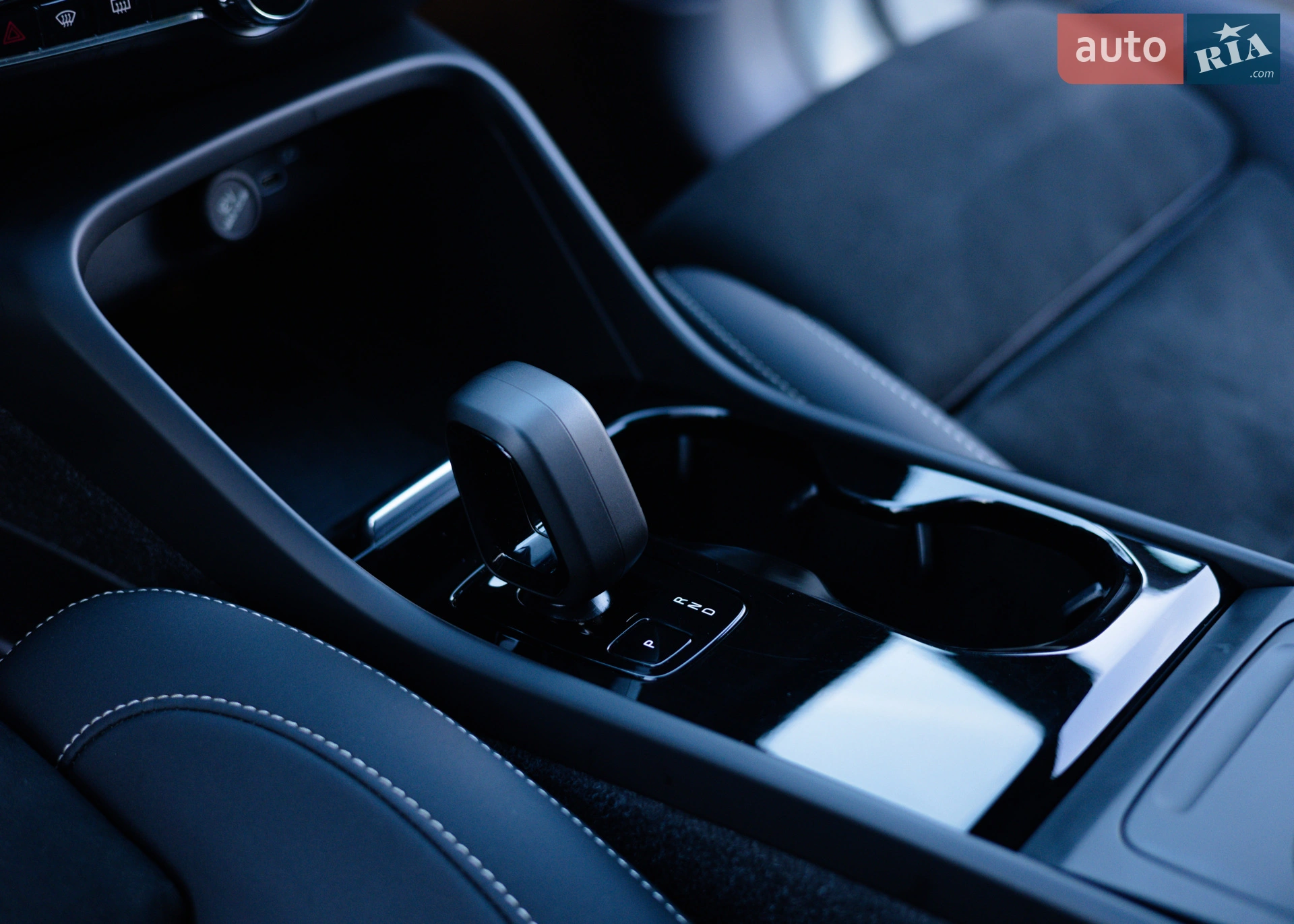 2023 Volvo C40 - мініатюра 16