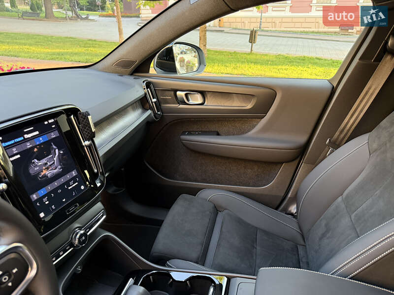 Внедорожник / Кроссовер Volvo C40 Recharge 2022 в Одессе