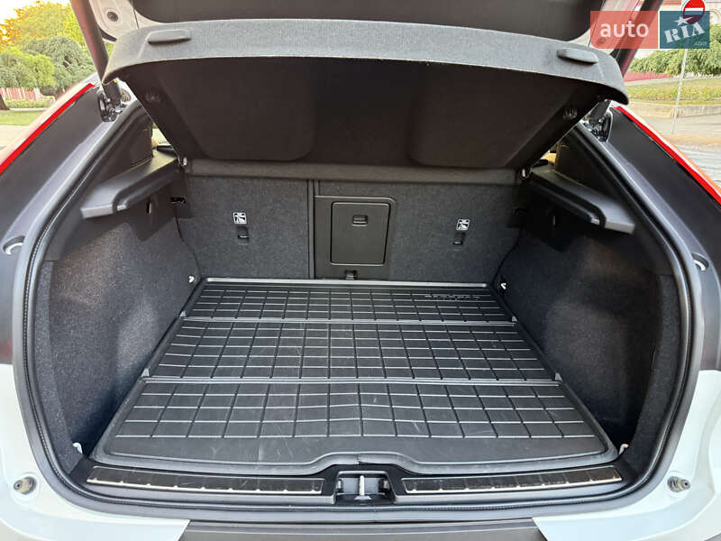 Внедорожник / Кроссовер Volvo C40 Recharge 2022 в Одессе