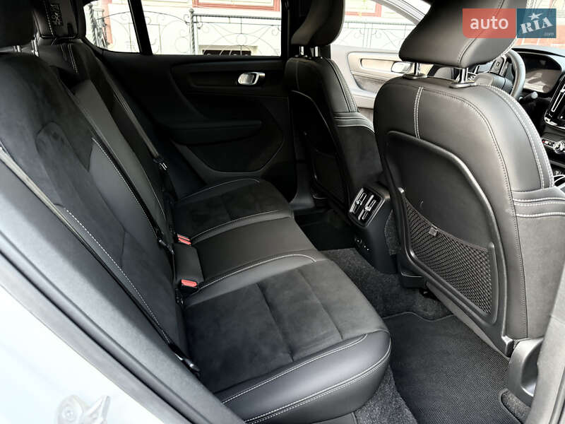 Внедорожник / Кроссовер Volvo C40 Recharge 2022 в Одессе