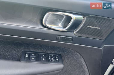 Внедорожник / Кроссовер Volvo C40 Recharge 2022 в 