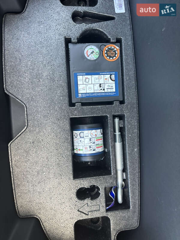 Внедорожник / Кроссовер Volvo C40 Recharge 2022 в Киеве