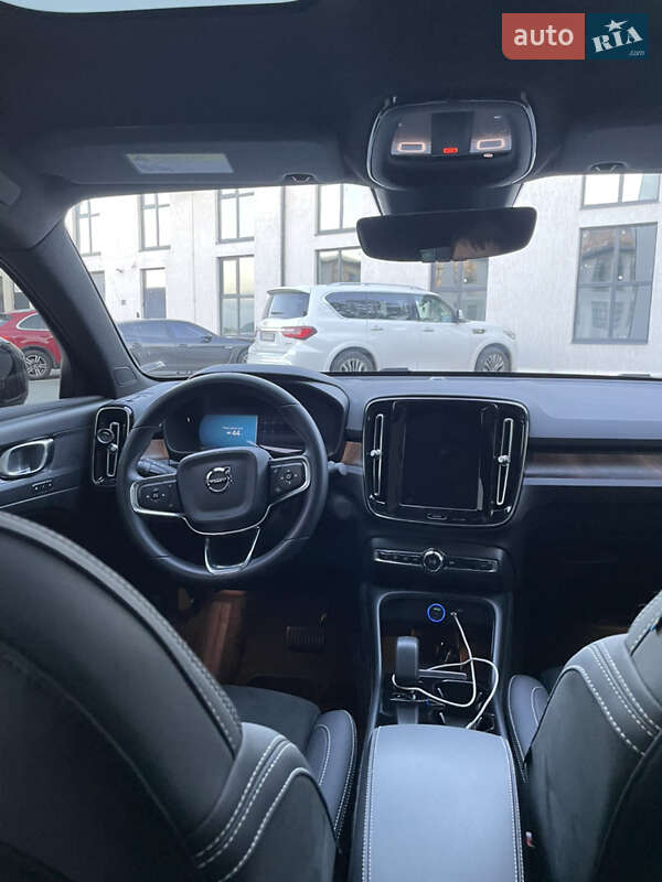 Внедорожник / Кроссовер Volvo C40 Recharge 2023 в Хмельницком
