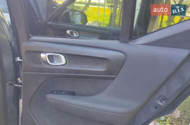 Внедорожник / Кроссовер Volvo C40 Recharge 2021 в 