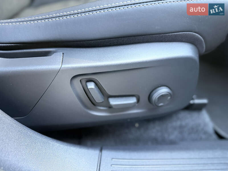 Позашляховик / Кросовер Volvo C40 Recharge 2023 в Києві