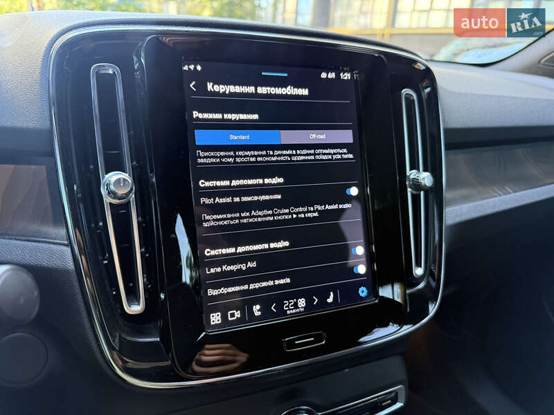 Позашляховик / Кросовер Volvo C40 Recharge 2023 в Києві