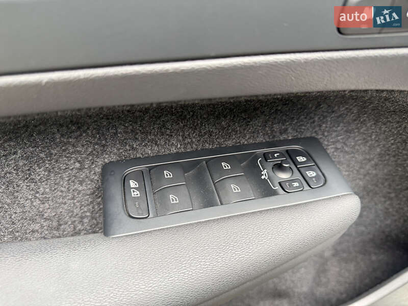 Внедорожник / Кроссовер Volvo C40 Recharge 2022 в Ровно