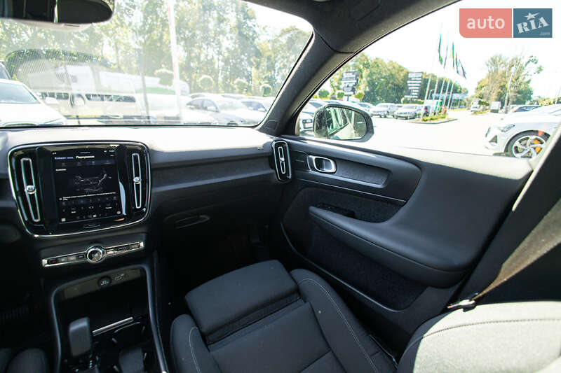 Позашляховик / Кросовер Volvo C40 Recharge 2022 в Львові фото 26 Позашляховик / Кросовер Volvo C40 Recharge 2022 в Львові