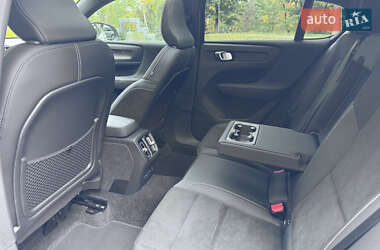 Внедорожник / Кроссовер Volvo C40 Recharge 2022 в 