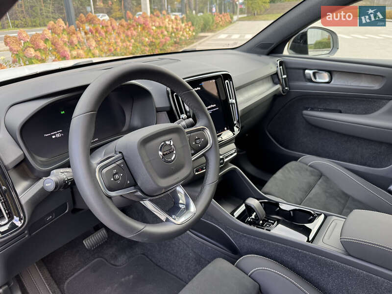 Внедорожник / Кроссовер Volvo C40 Recharge 2023 в Киеве фото 34 Внедорожник / Кроссовер Volvo C40 Recharge 2023 в Киеве