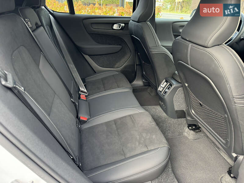 Внедорожник / Кроссовер Volvo C40 Recharge 2023 в Киеве фото 44 Внедорожник / Кроссовер Volvo C40 Recharge 2023 в Киеве