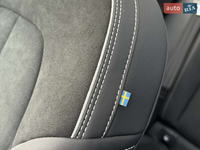 Внедорожник / Кроссовер Volvo C40 Recharge 2023 в Киеве фото 57 Внедорожник / Кроссовер Volvo C40 Recharge 2023 в Киеве