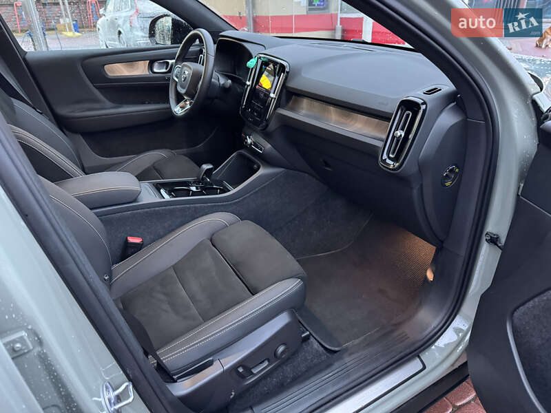 Внедорожник / Кроссовер Volvo C40 Recharge 2023 в Ровно