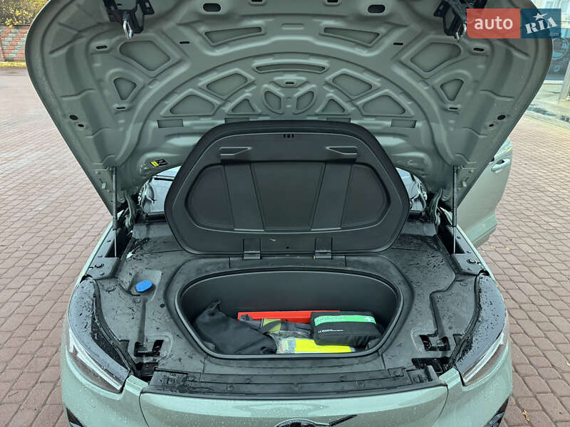 Внедорожник / Кроссовер Volvo C40 Recharge 2023 в Ровно