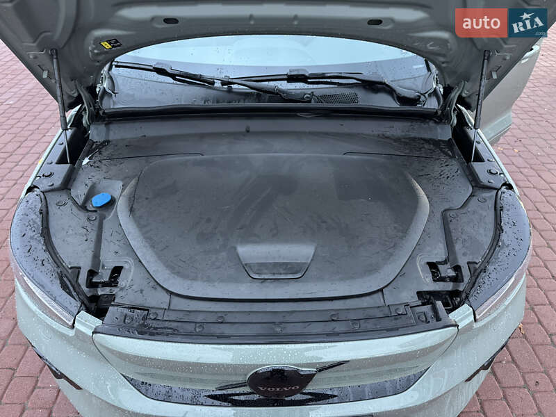 Внедорожник / Кроссовер Volvo C40 Recharge 2023 в Ровно