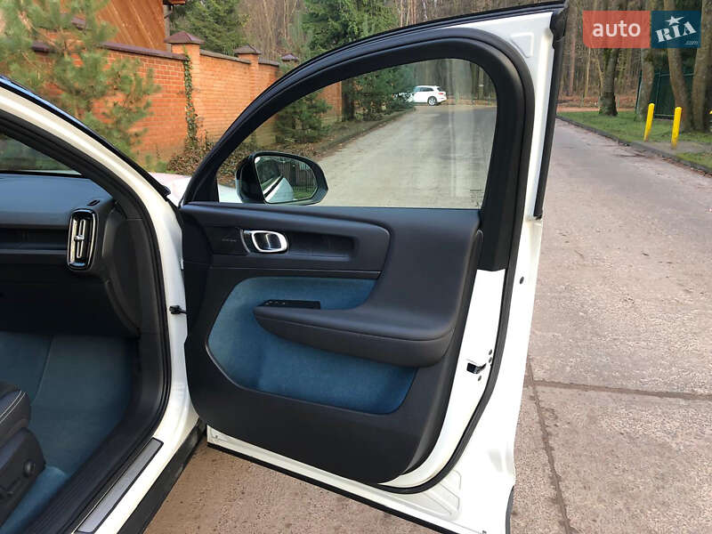 Позашляховик / Кросовер Volvo C40 Recharge 2022 в Львові