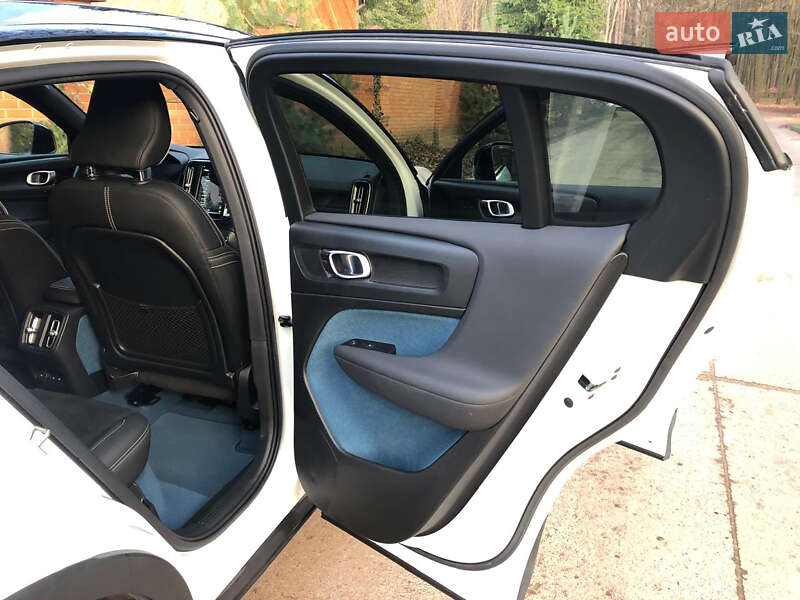 Позашляховик / Кросовер Volvo C40 Recharge 2022 в Львові