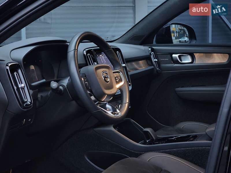 Позашляховик / Кросовер Volvo C40 Recharge 2022 в Києві