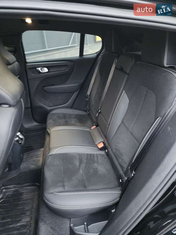 Позашляховик / Кросовер Volvo C40 Recharge 2022 в Києві