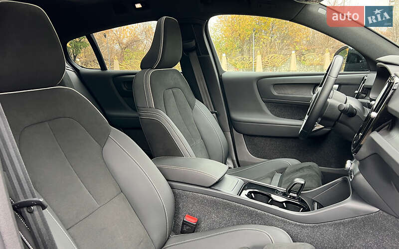 Позашляховик / Кросовер Volvo C40 Recharge 2023 в Львові