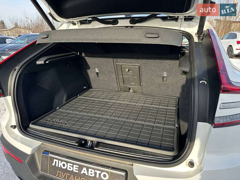 Позашляховик / Кросовер Volvo C40 Recharge 2023 в Львові