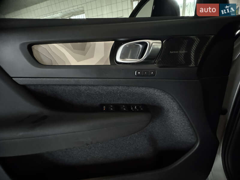 Внедорожник / Кроссовер Volvo C40 Recharge 2022 в Виннице фото 8 Внедорожник / Кроссовер Volvo C40 Recharge 2022 в Виннице