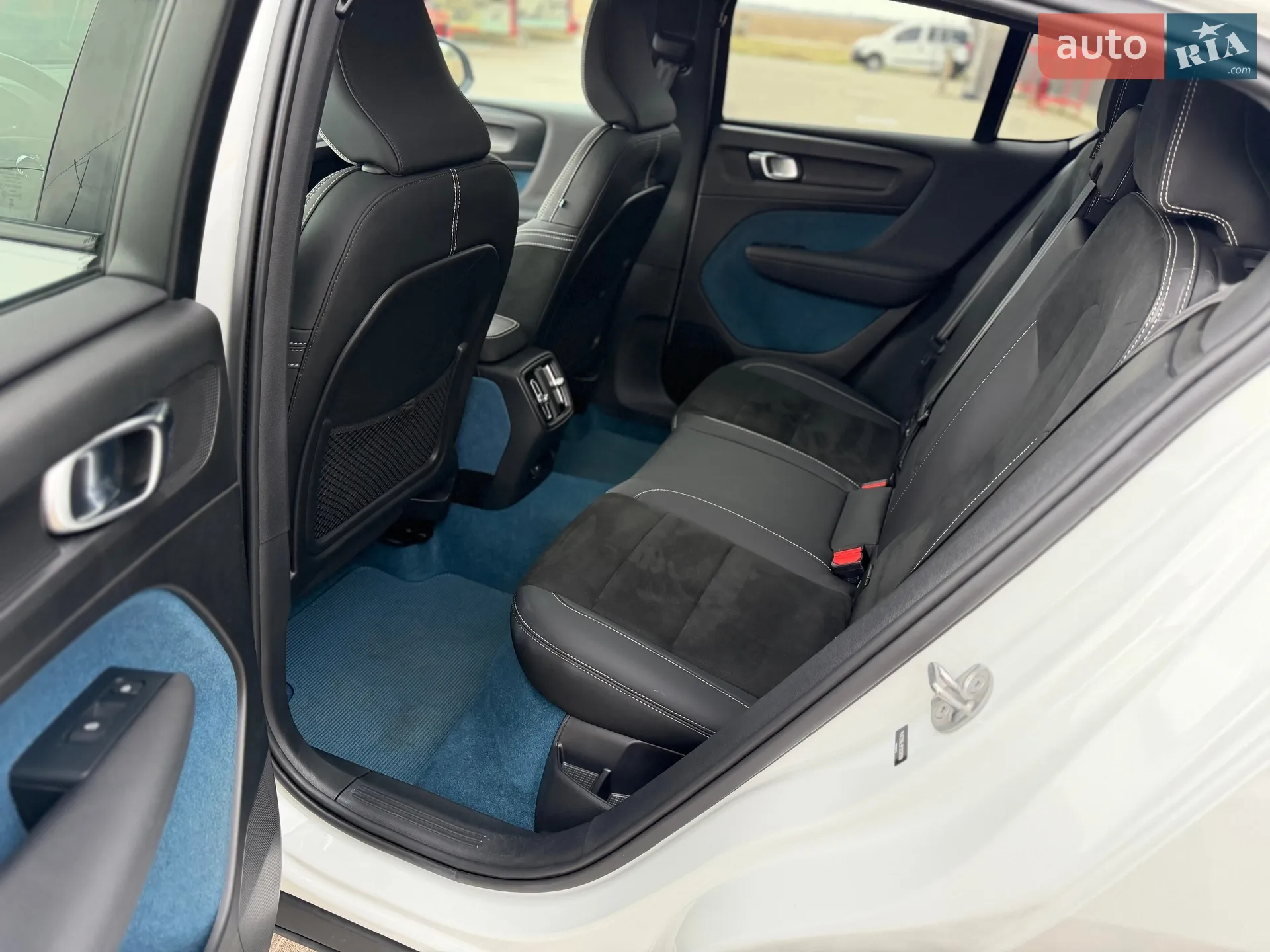2022 Volvo C40 - мініатюра 31