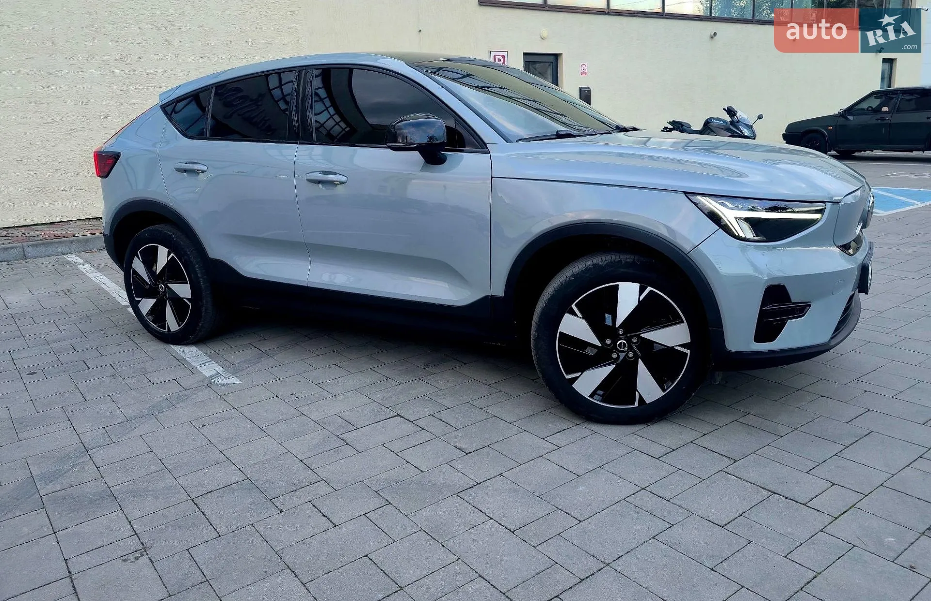 2023 Volvo C40 - мініатюра 2