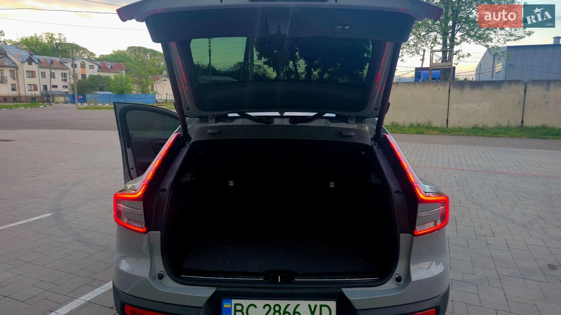 2023 Volvo C40 - мініатюра 21