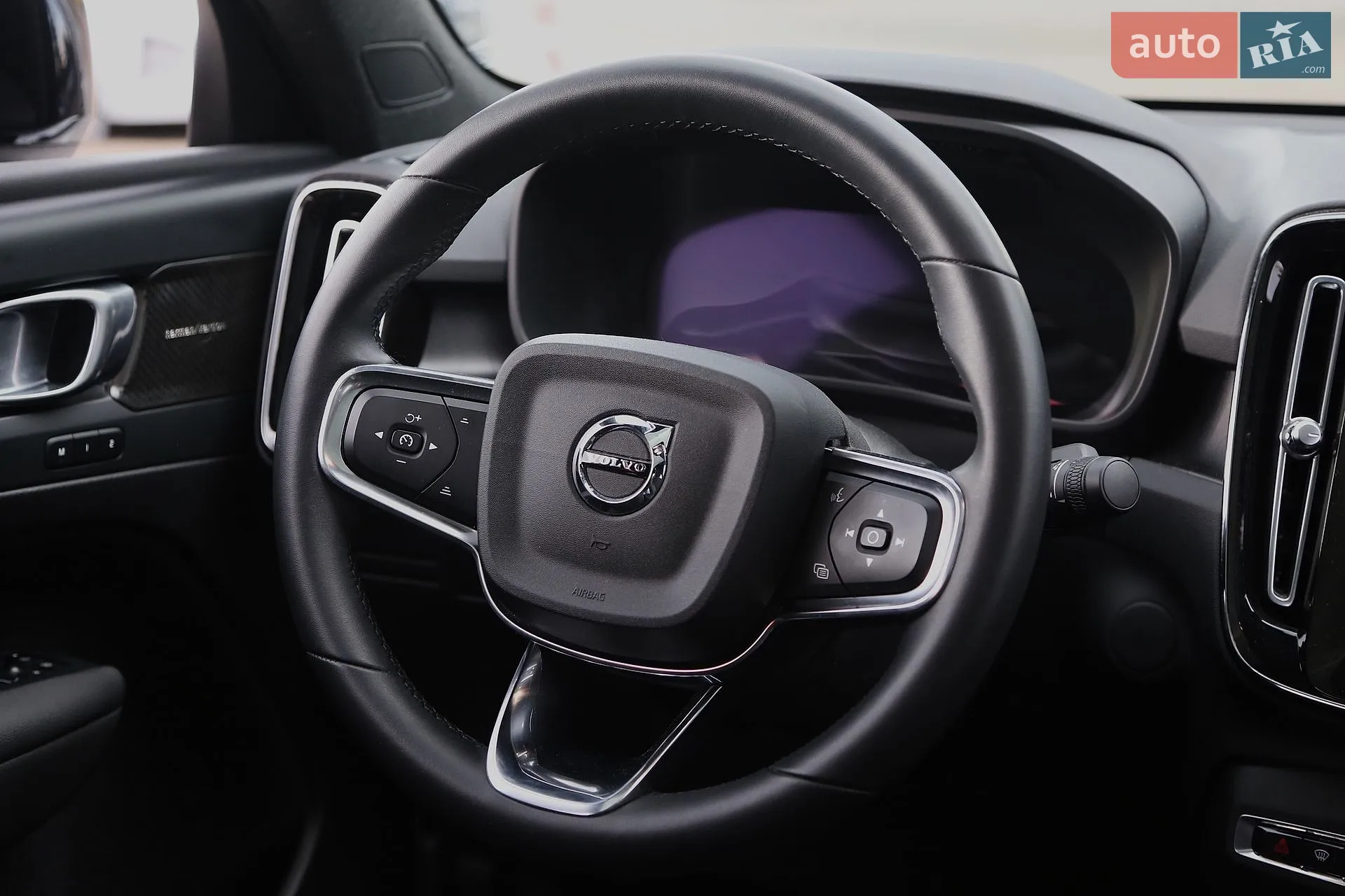 2022 Volvo C40 - мініатюра 16