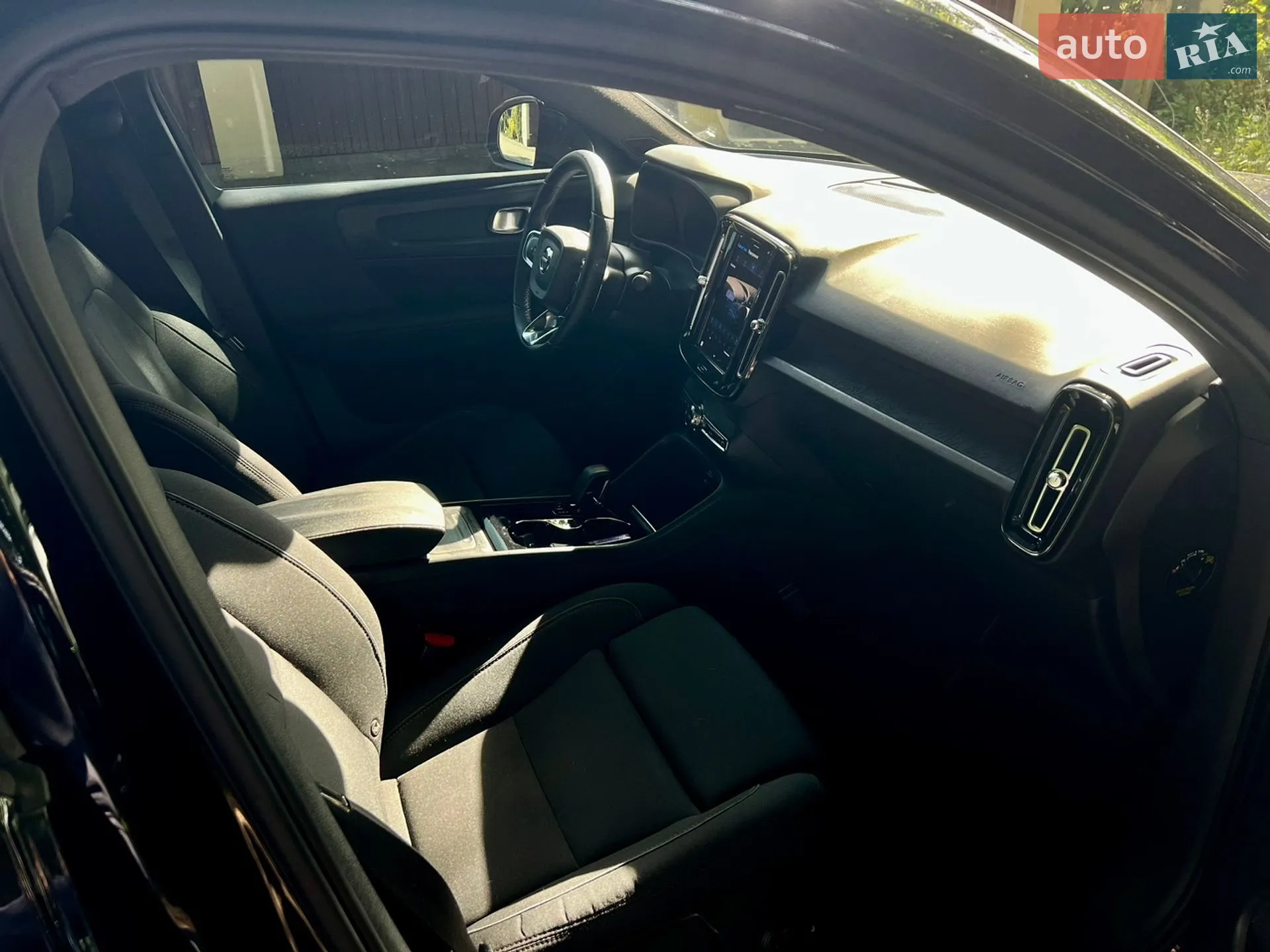 2023 Volvo C40 - мініатюра 13