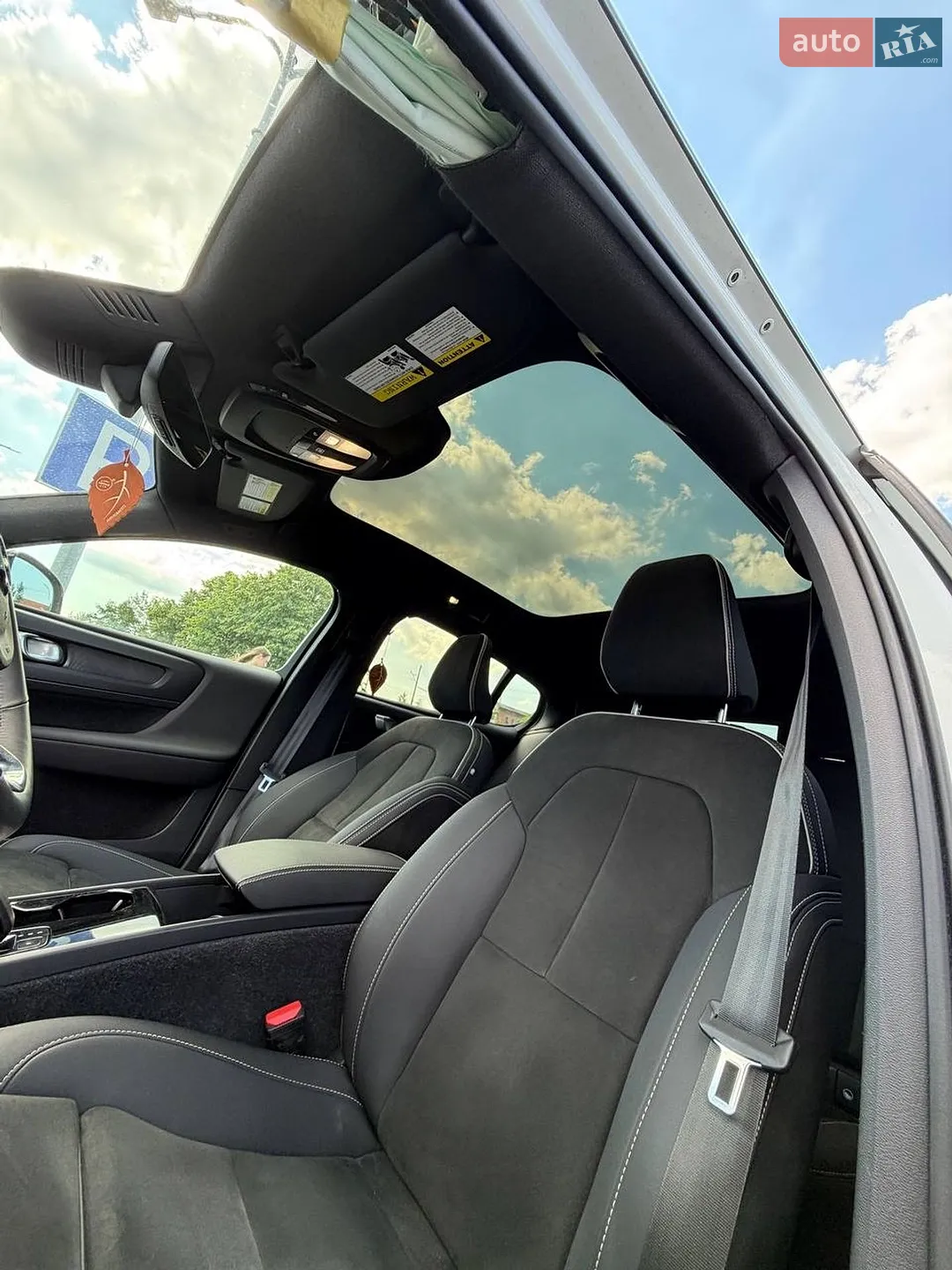 2022 Volvo C40 - мініатюра 14